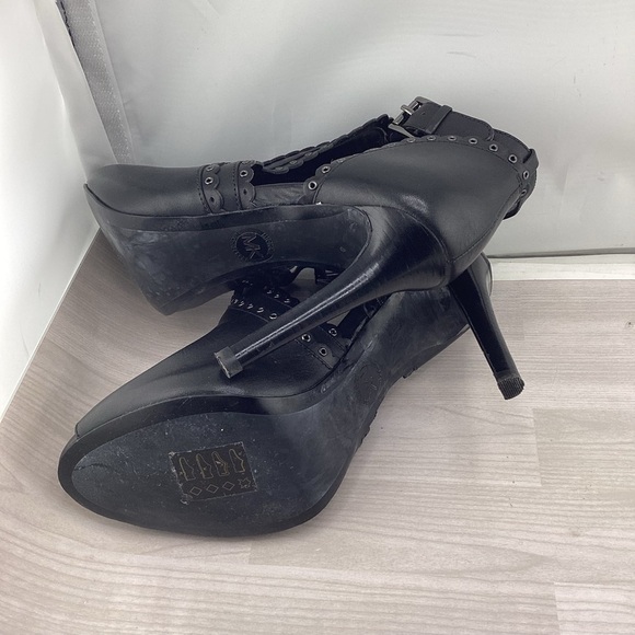 Michael Kors Black and Silver High Heels - Picture 4 of 5